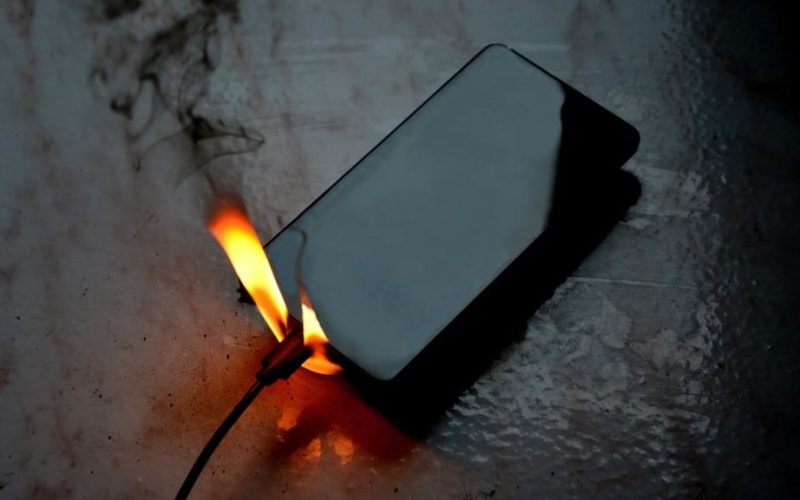 phone-charging-fire